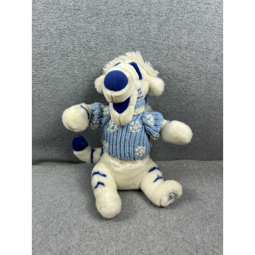 Disney Store Exclusive White Tigger Christmas Plush 13" Winter Stuffed Animal